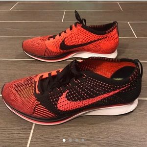 Nike Flyknit Racer Black Red